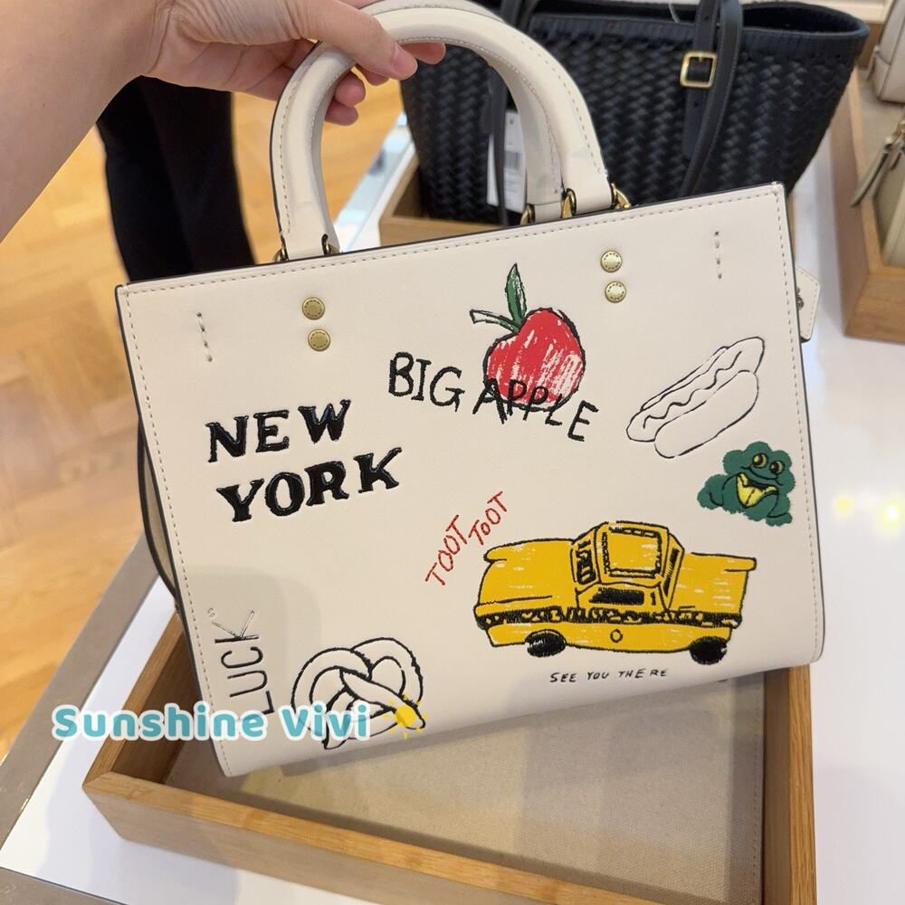 NWT COACH Handbag Shoulderbag CAN04 Rogue Bag 25 with Sketch Print